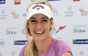 “سبب غريب” وراء تخلّص لاعبة غولف حسناء من فكرة الانتحار