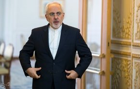 دیدار ظریف با تجار و کارآفرینان ایرانی و صرب در بلگراد
