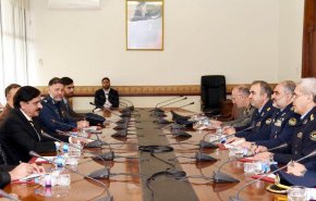 گفت وگوی مقامات نظامی ایران وپاکستان در خصوص تحولات و امنیت افغانستان