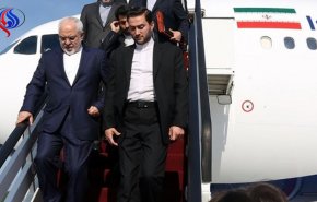 ظریف در رأس هیاتی سیاسی و اقتصادی راهی پاکستان شد