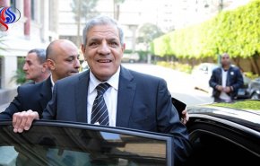 محلب يترأس لجنة لبيع أراض بـ