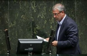 ربیعی با 2 رای بیشتر در وزارت کار ماندگار شد/ موافقان و مخالفان چه گفتند؟