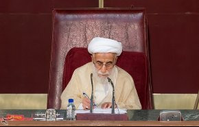 آیت‌الله جنتی در ریاست مجلس خبرگان ابقاء شد