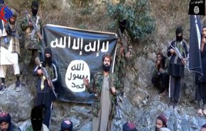 اعدام دو نفر توسط کودکان داعشی افغانستان + عکس