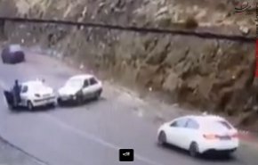 ماجرای ریختن گازوییل در کف جاده از سوی امدادخودرو‌های مستقر در جاده چالوس چه بود؟