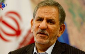 امیدوام در سال ۹۷ بر مشکلات پیش روی کشور، فائق آییم/ نوروز را به همه ایرانیان تبریک می‌گویم
