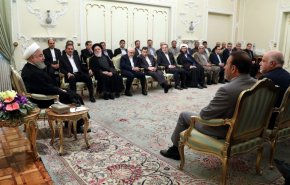 روحانی: تولیدکنندگان داخلی کالاهای باکیفیت و قیمت رقابتی تولید کنند