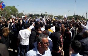 لحظة الاعتداء على عضو برلمان كردستان عن حركة التغيير في زاخو