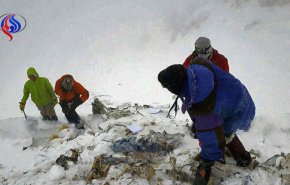 20 نفر برای ادامه جست و جو در دنا مستقر شده اند/ تاکنون هویت 46 جانباخته شناسایی شده است