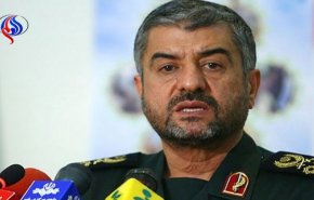 فرمانده کل سپاه: موضع گیری سیاسی تقویت کننده روح امید در جامعه باشد