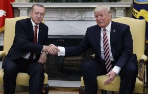 أردوغان وترامب يبحثان في اتصال هاتفي التطورات الأخيرة في سوريا
