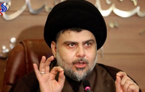 الصدر يحذر العاملين بمكتبه من الخوض بالعمل الحكومي ويهددهم بالطرد