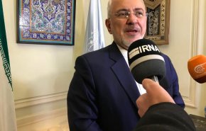 ظریف: آمریکا منطقه ما را به سمت بسیار خطرناکی می کشاند