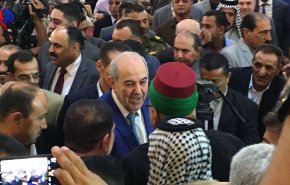 علاوي من النجف: عدم الذهاب لصناديق الاقتراع يهدد مستقبل العراق