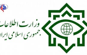 انهدام 12 باند قاچاق اسلحه/نفوذ وزارت اطلاعات به عمق استراتژیک گروه‌های تکفیری/میلیون ها دلار سوء استفاده از کارت های بازرگانی مرزنشینان کردستان