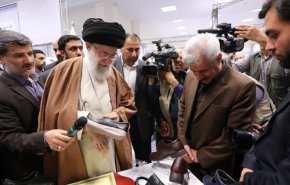 بازدید دو و نیم ساعته رهبر انقلاب اسلامی از نمایشگاه کالای ایرانی