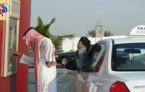 تعطل الصرافات الآلية بالسعودية.. ومغردون يروون مواقف محرجة
