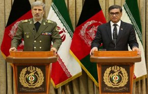 وزیردفاع: ایران در مبارزه با تروریسم متعهد است