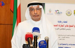 مستشار «بن زايد» يتوعد باستمرار حصار قطر لسنوات