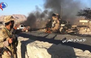 تازه ترین تحولات و اخبار از جبهه یمن/ حملۀ موشکی و توپخانه ای نیروهای یمنی به مواضع مزدوران در جیزان