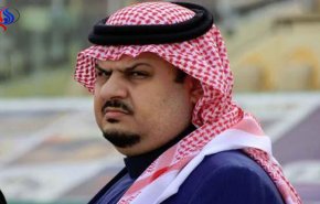 كاتب قطري يرد على أمير سعودي .. تركناكم تُحلبون من ترامب