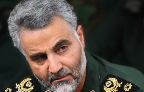 ویدیو/ صفحه سرلشکر قاسم سلیمانی کلیپی از لحظات سخنرانی رهبرانقلاب مقابل امام خمینی(ره) منتشر کرد