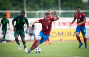 نيجيريا تخسر وديًا أمام التشيك 1-0