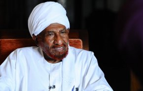 الصادق المهدي يتهم مصر بمنعه من الدخول 