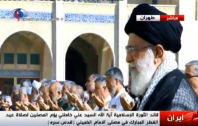 نماز عید سعید فطر به امامت رهبر انقلاب اسلامی اقامه شد