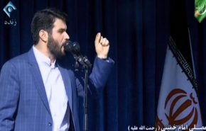 فیلم/ شعر مطیعی در نماز عید فطر/ ای نشسته صف اول! صف ایثار آنجاست