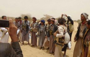 محافظ الجوف ومحافظ سقطرى ورئيس جامعة صنعاء يزورون جبهات الجوف 
