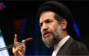خطيب جمعة طهران: نجاحات الشعب الايراني تحققت نتيجة صبره ووجود القيادة المقتدرة
