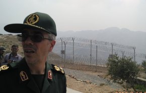 سرلشکر باقری از مناطق مرزی شمال پاکستان بازدید کرد