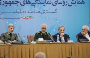 ولایتی، سردار سلیمانی و امیر حاتمی در جمع سفرای ایران در خارج از کشور
