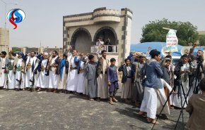 فيديو وصور.. وقفة احتجاجية لأبناء مديرية سحار في صعدة اليمنية 