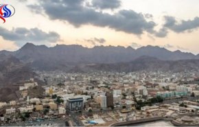 شاهد... انتفاضة شعبية ضد الإحتلال الإماراتي في عدن 