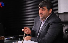 باید از نفوذ شرکت های خصولتی در بازار ارز جلوگیری شود/ضرورت تجدید نظر دولت در تیم اقتصادی خود/ در بحث مذاکره با آمریکا تابع نظر رهبری هستیم