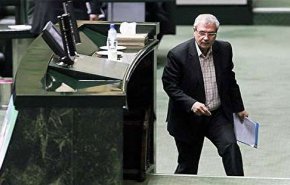 استیضاح وزیر کار پس از تنفس مجددا شروع شد