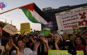 نمایش پرچم فلسطین در تل آویو