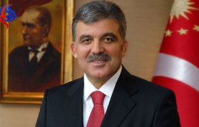 عبد الله غول: ترامب يمثل تهديدا عالميا