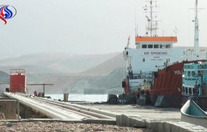 وثيقة تكشف عزم الرياض إنشاء ميناء نفطي شرق اليمن‎ (صورة)

