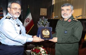 تاکید بر ارتقاء توان رزمی و همکاری میان نیروی هوافضای سپاه و نیروی هوایی ارتش

