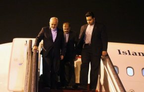 ظریف به تهران بازگشت
