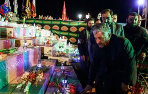 اللواء جعفري:قدراتنا الدفاعية تحققت بفضل دماء الشهداء