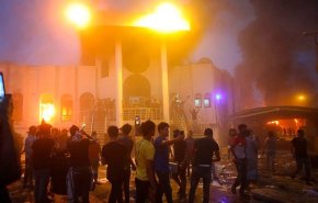 بازداشت 30 مظنون به آتش زدن کنسولگری ایران در بصره