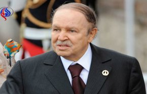 رئیس جمهور الجزایر فرماندهان نیروی هوایی و زمینی را برکنار کرد