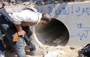 لأول مرة.. كيف عرف قتلة القذافي مكانه؟!