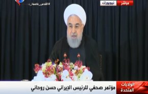 روحانی: در توافق هسته ای هیچ مورد پیرامون برنامه موشکی ایران وجود ندارد/ آمریکا تحریم جدیدی ندارد که بخواهد اجرا کند/گروه‌هایی که با داعش می‌جنگند، تروریست هستند؟