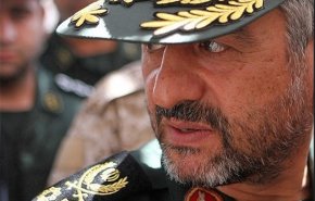 فرمانده کل سپاه: پاسداران چون صاعقه‌ای ویرانگر بر سر دشمنان فرود می‌آیند
