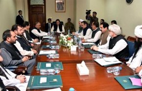«عمران خان»: رسیدگی به مشکلات مناطق قبایلی اولویت دولت پاکستان است